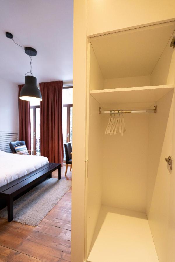 Because The Night City Lodge Antwerpen Exterior foto