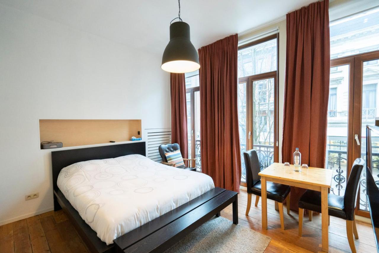 Because The Night City Lodge Antwerpen Exterior foto
